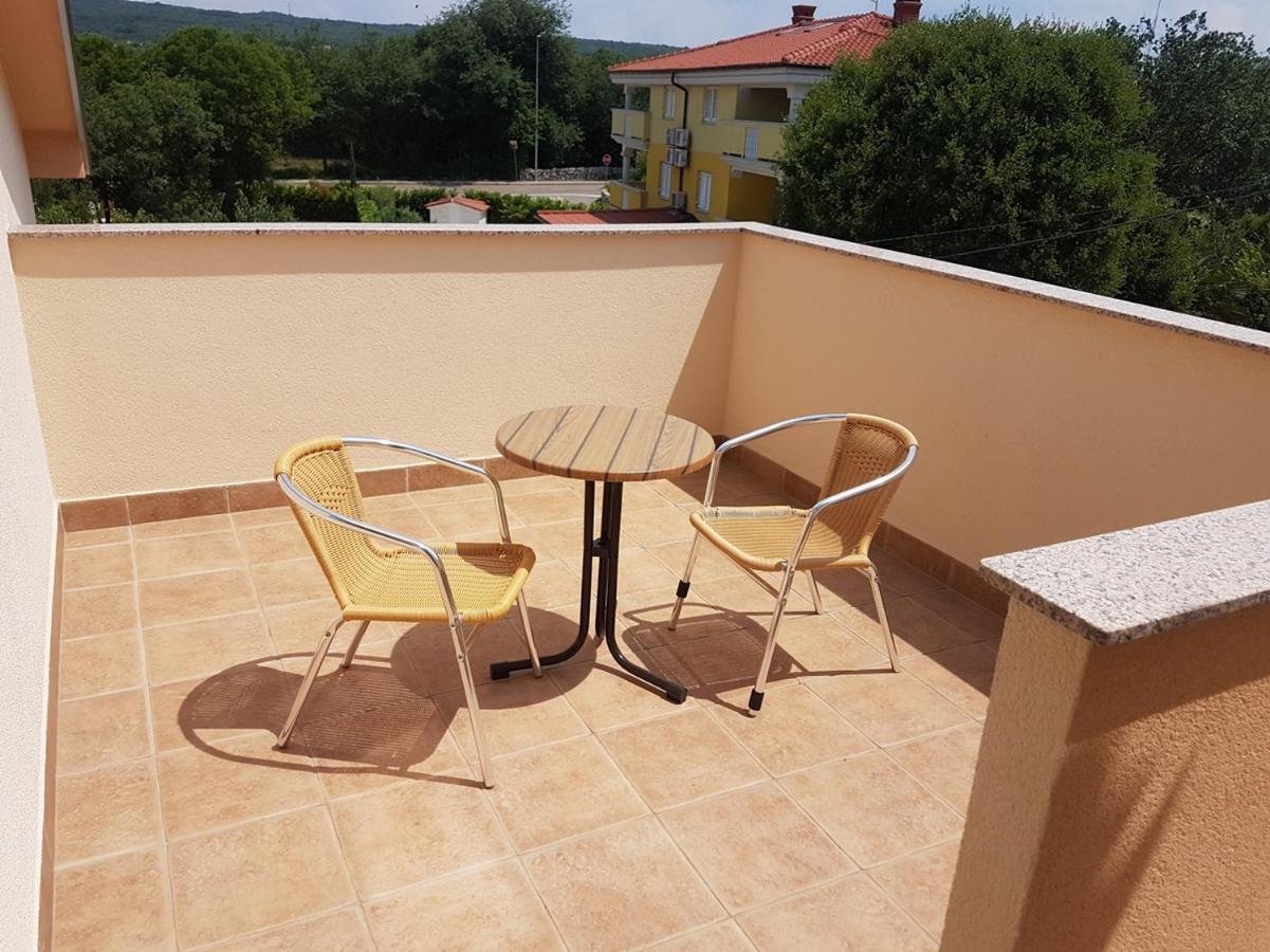 Apartmani Anita Malinska Exteriér fotografie