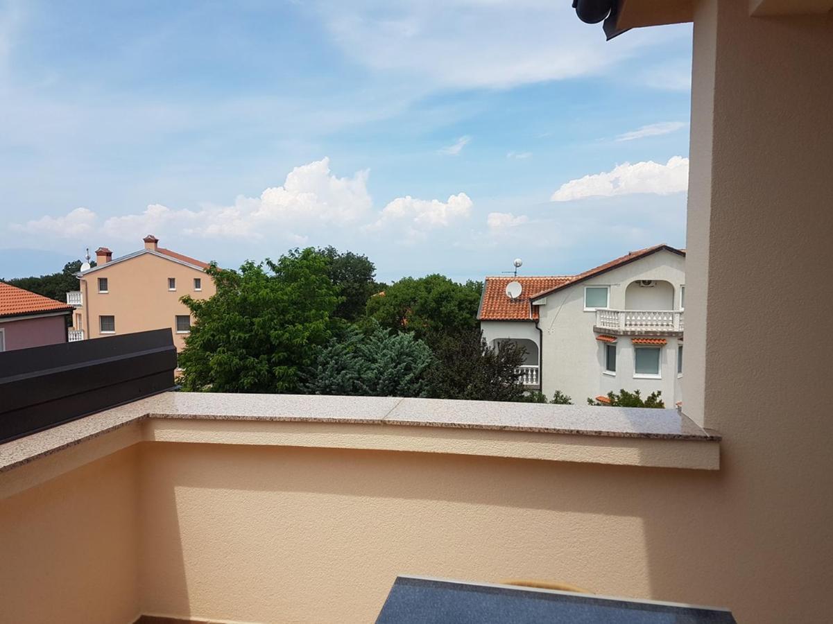 Apartmani Anita Malinska Exteriér fotografie