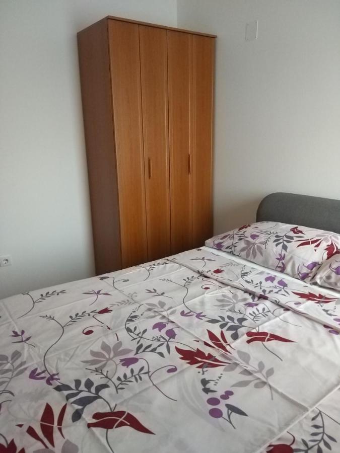 Apartmani Anita Malinska Exteriér fotografie
