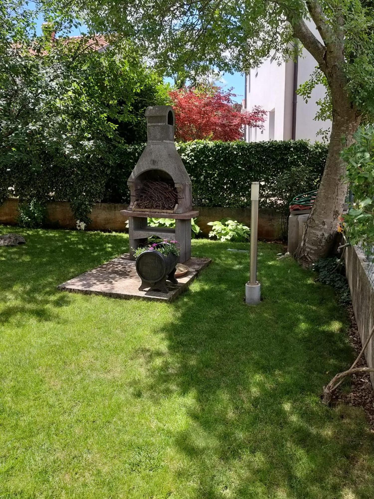 Apartmani Anita Malinska Exteriér fotografie